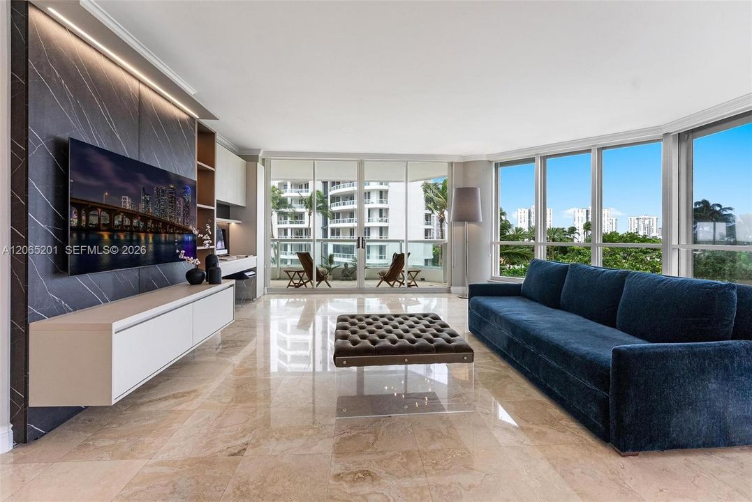 Active With Contract: $795,000 (2 beds, 2 baths, 2190 Square Feet)