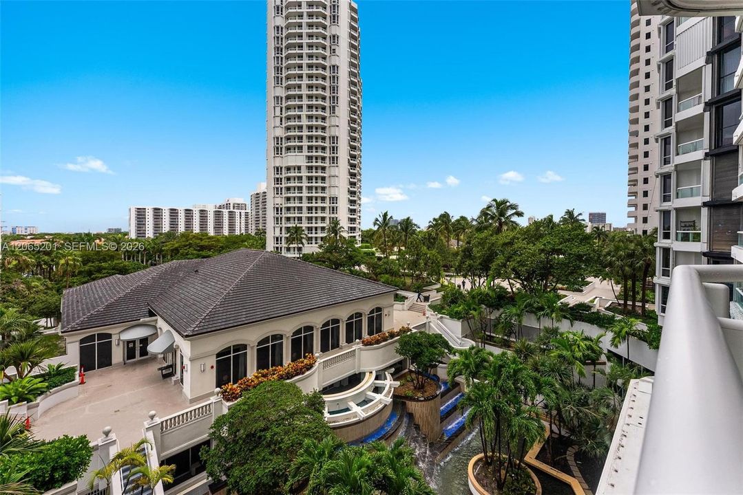 Active With Contract: $795,000 (2 beds, 2 baths, 2190 Square Feet)