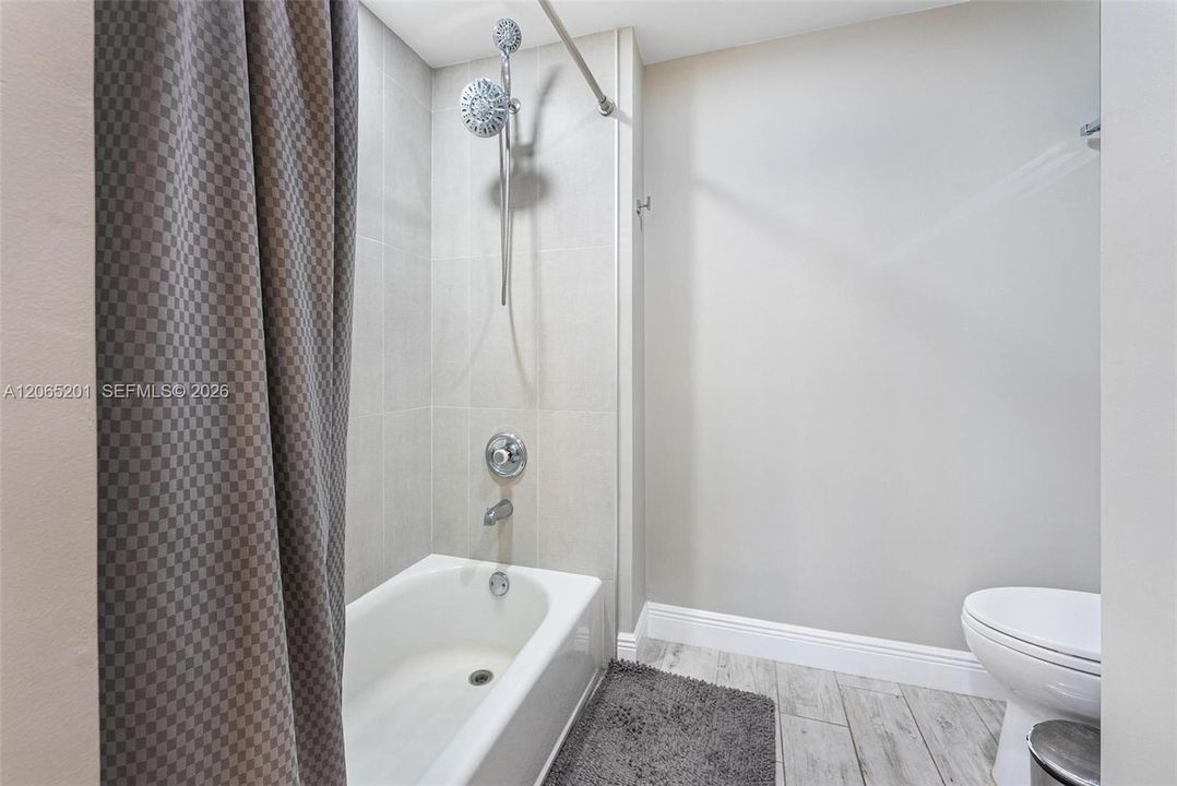Active With Contract: $795,000 (2 beds, 2 baths, 2190 Square Feet)