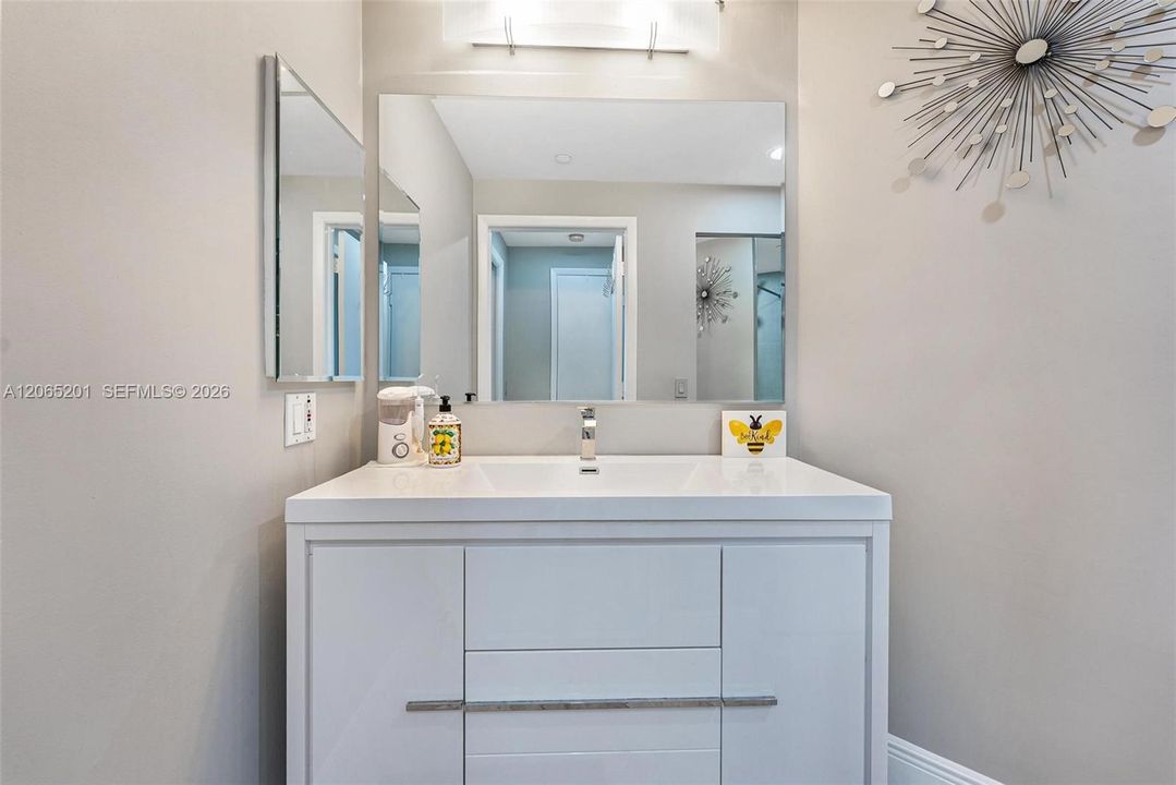 Active With Contract: $795,000 (2 beds, 2 baths, 2190 Square Feet)