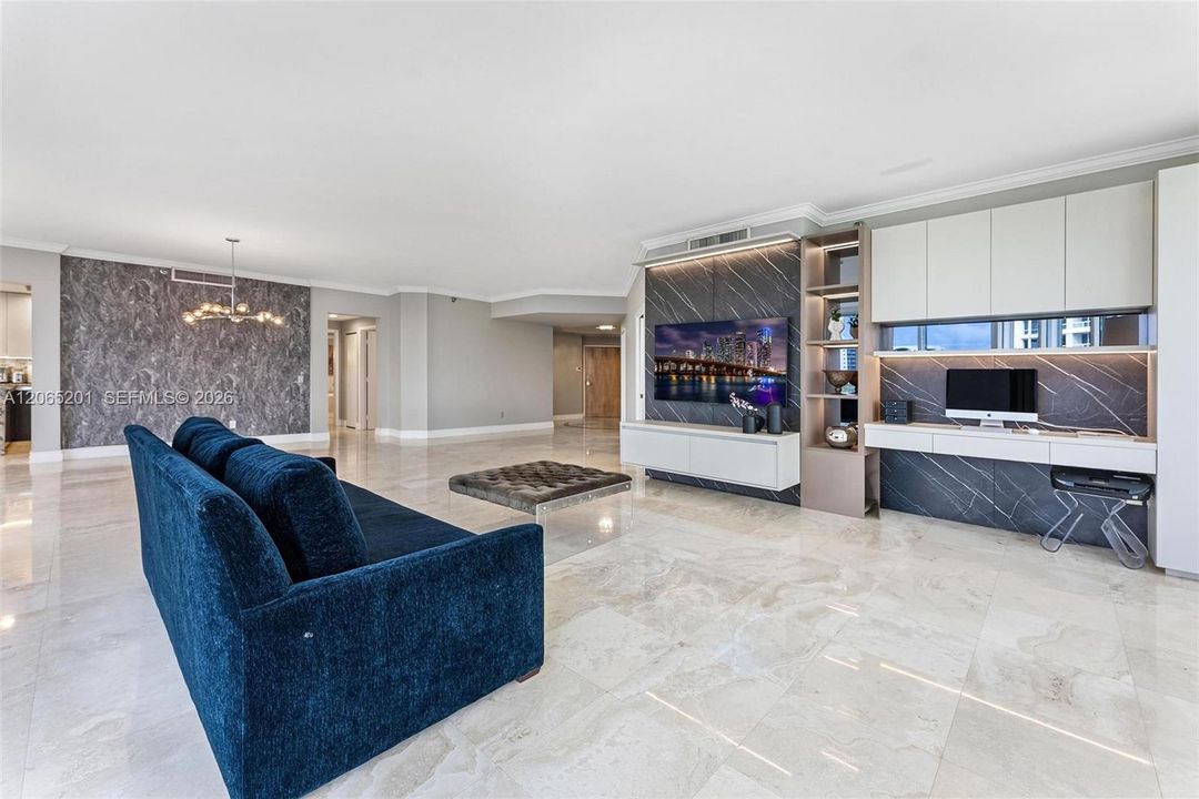 Active With Contract: $795,000 (2 beds, 2 baths, 2190 Square Feet)