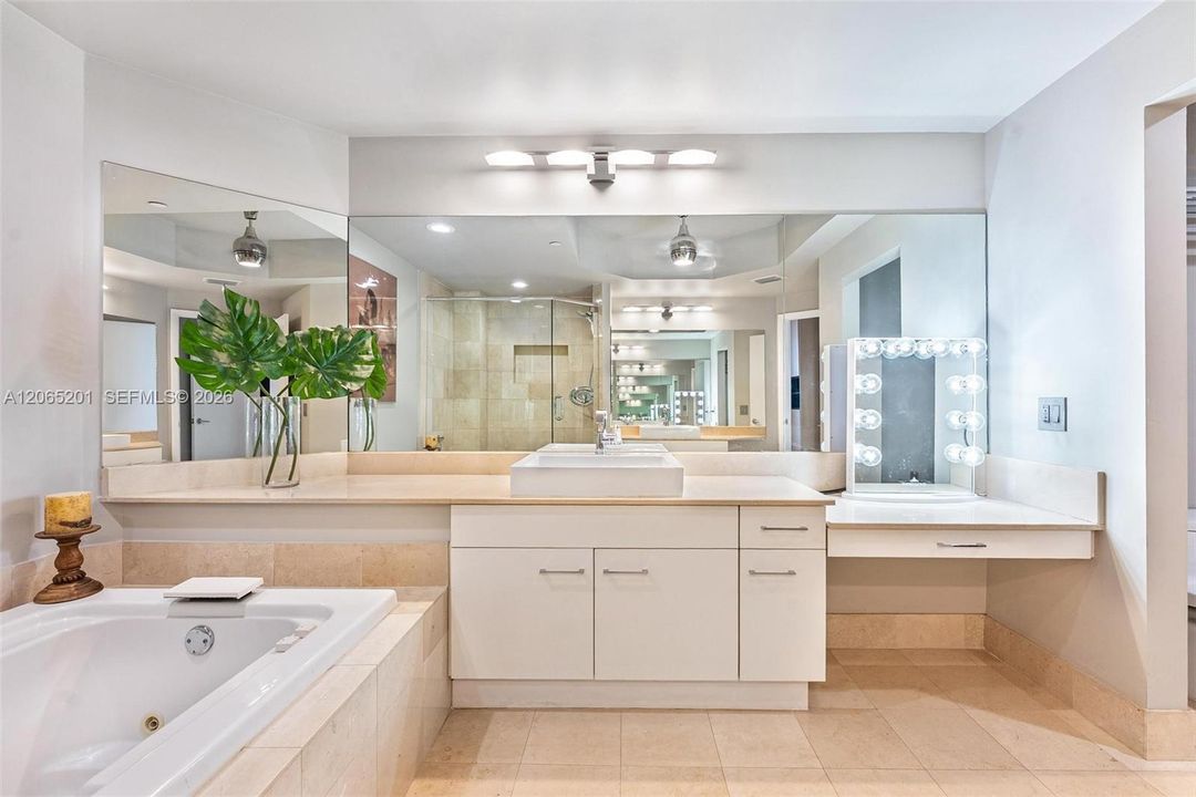 Active With Contract: $795,000 (2 beds, 2 baths, 2190 Square Feet)