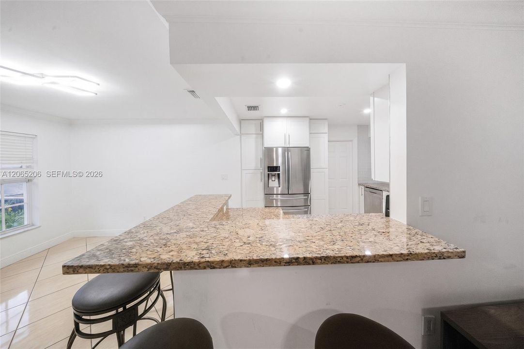 En Venta: $750,000 (6 camas, 3 baños, 1845 Pies cuadrados)