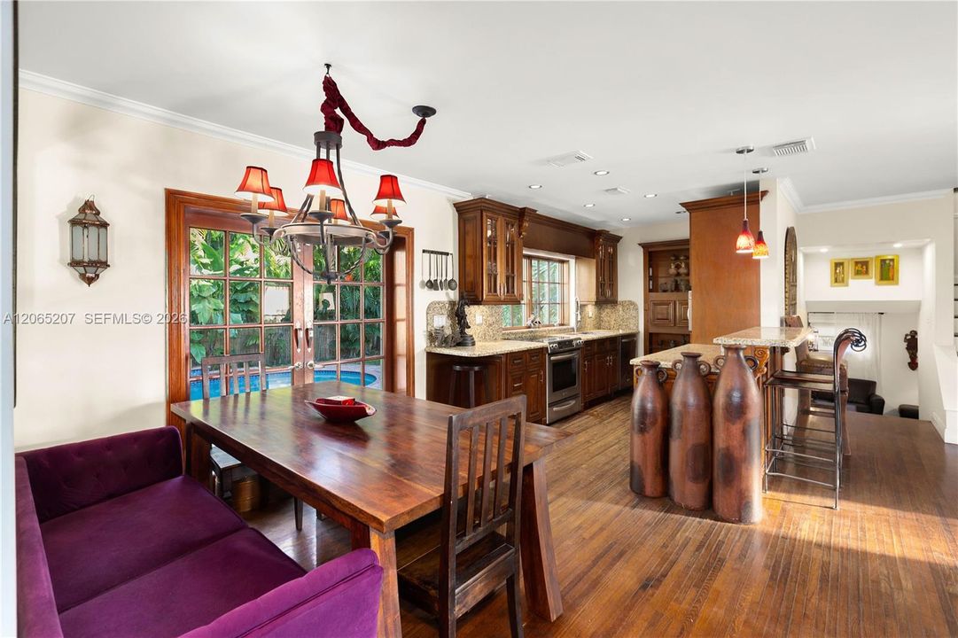 For Sale: $1,998,000 (3 beds, 2 baths, 2019 Square Feet)