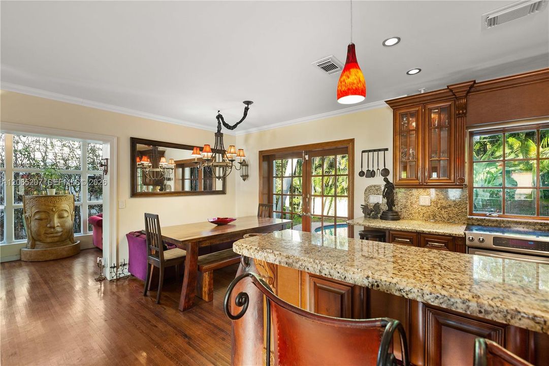 For Sale: $1,998,000 (3 beds, 2 baths, 2019 Square Feet)