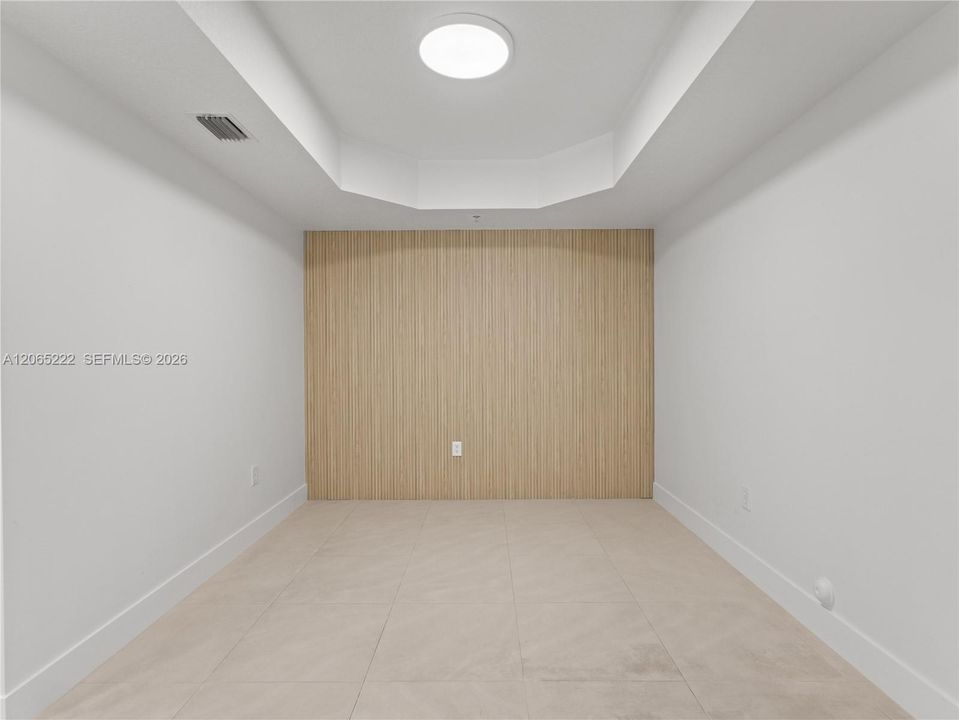 Под контрактом: $2,900 (3 спален, 2 ванн, 1271 Квадратных фут)