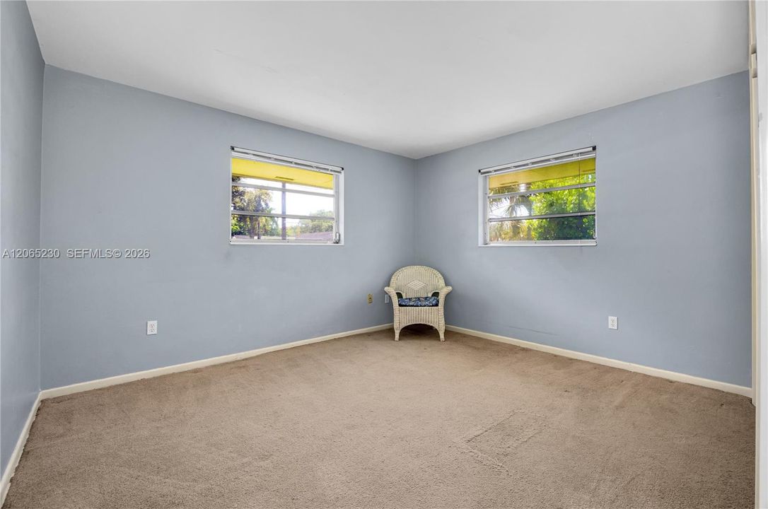 For Sale: $1,670,000 (4 beds, 2 baths, 2569 Square Feet)