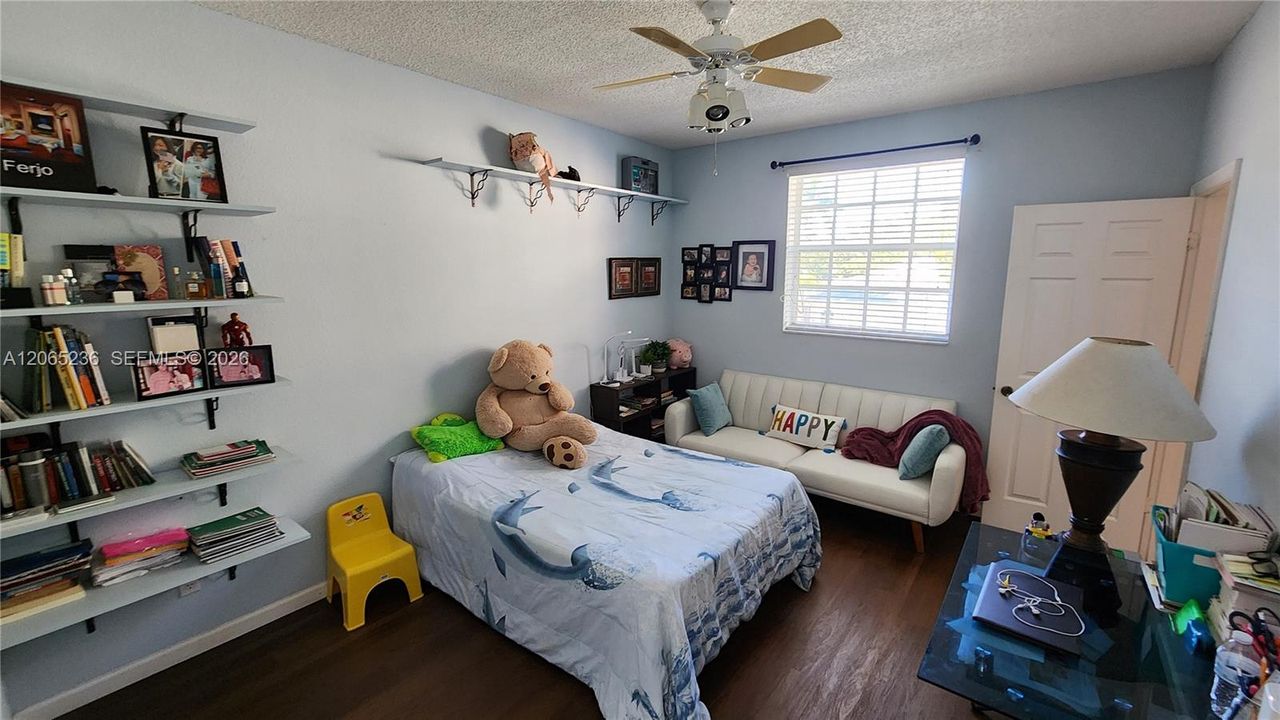 For Sale: $479,900 (3 beds, 2 baths, 1558 Square Feet)