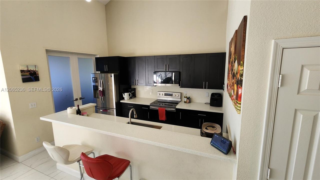 For Sale: $479,900 (3 beds, 2 baths, 1558 Square Feet)