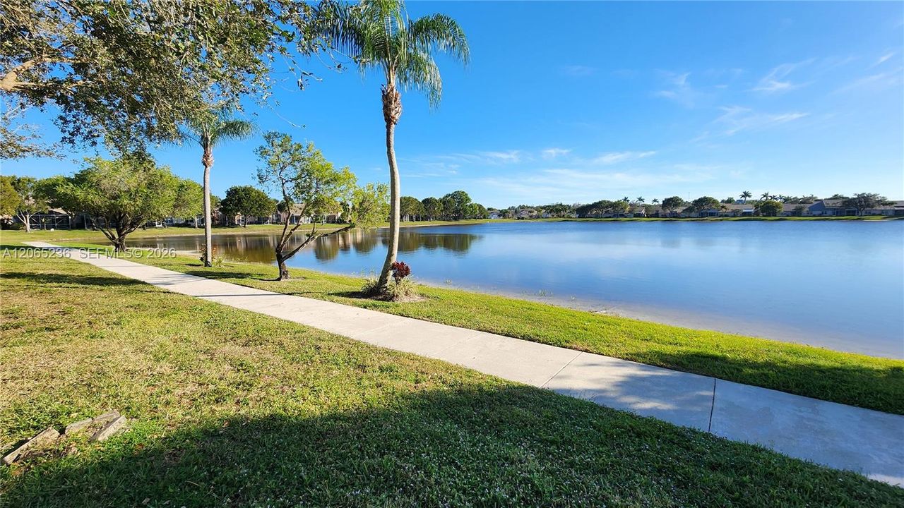For Sale: $479,900 (3 beds, 2 baths, 1558 Square Feet)