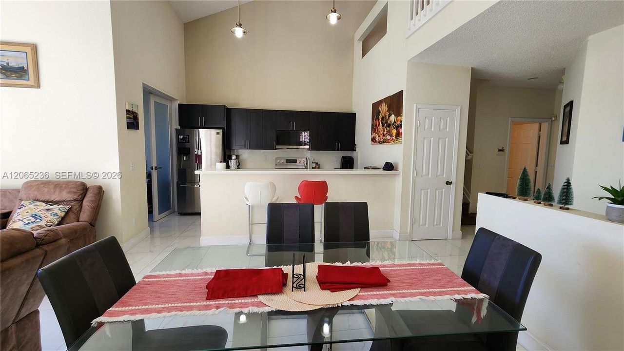 For Sale: $479,900 (3 beds, 2 baths, 1558 Square Feet)