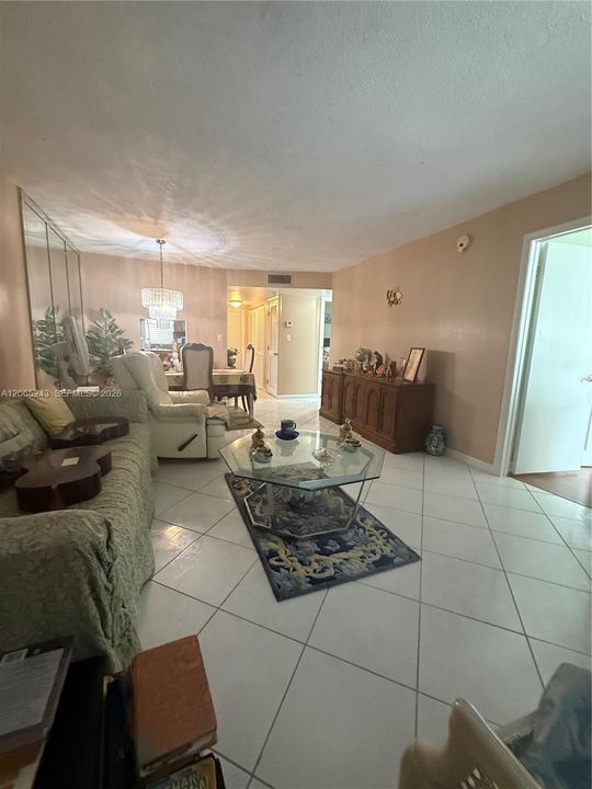 For Sale: $99,000 (2 beds, 2 baths, 850 Square Feet)