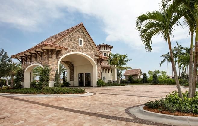 Active With Contract: $575,000 (3 beds, 2 baths, 1875 Square Feet)