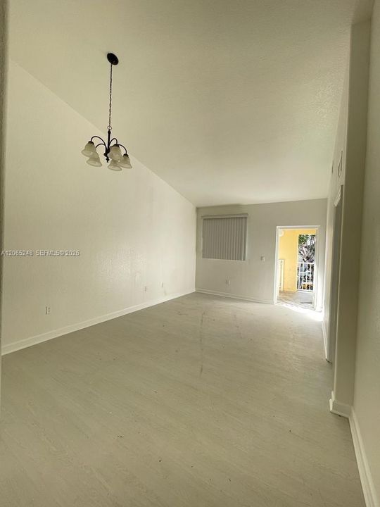 For Sale: $230,000 (3 beds, 2 baths, 1166 Square Feet)