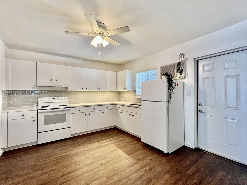 For Sale: $735,000 (0 beds, 0 baths, 2166 Square Feet)