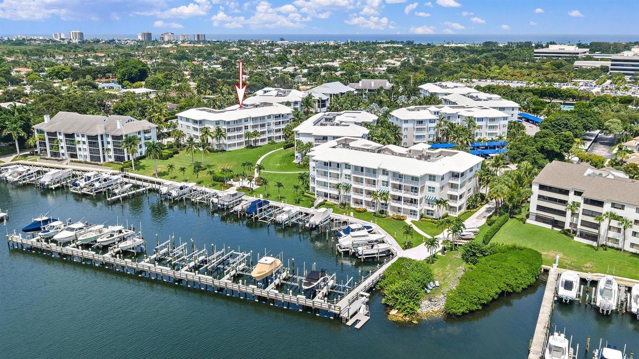 411 Bay Colony Dr N-35