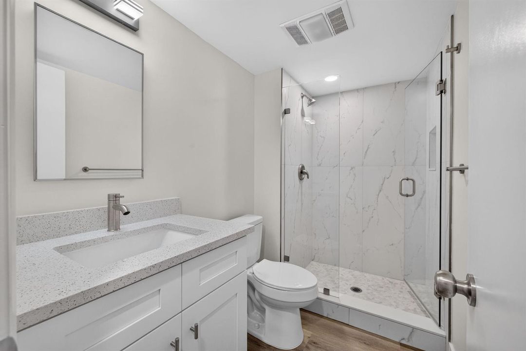 SPARE BATHROOM