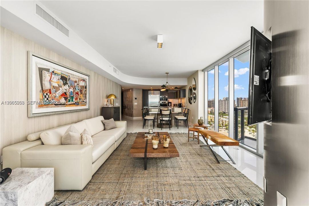 For Rent: $11,900 (3 beds, 3 baths, 1863 Square Feet)