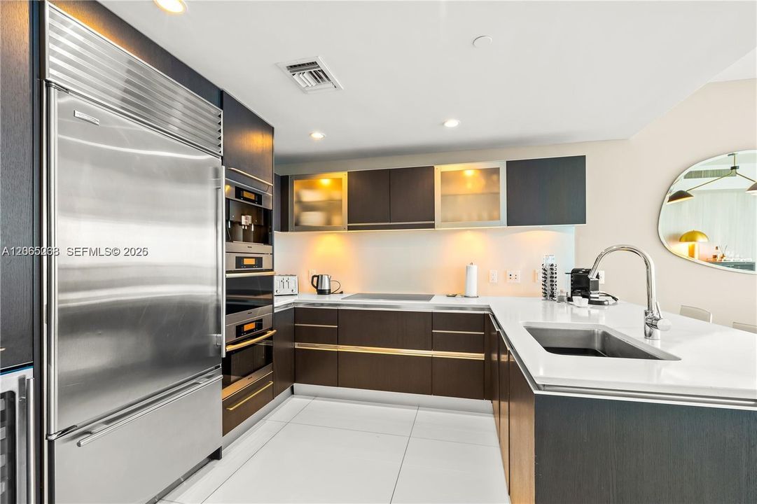 For Rent: $11,900 (3 beds, 3 baths, 1863 Square Feet)