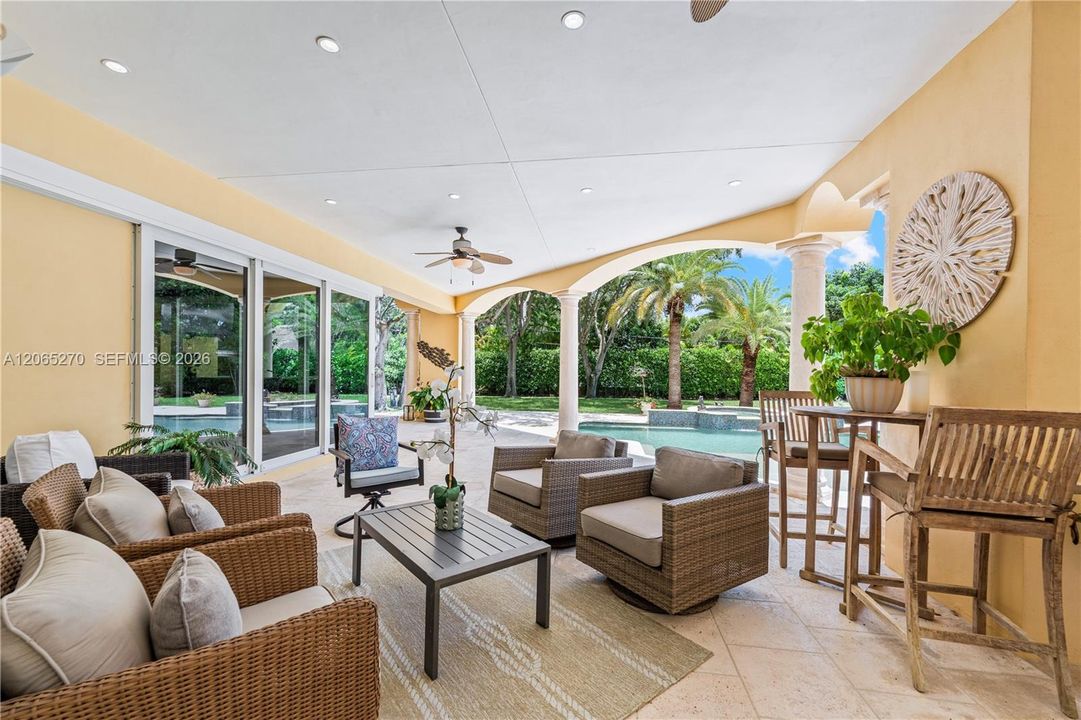 For Sale: $4,965,000 (5 beds, 5 baths, 6239 Square Feet)