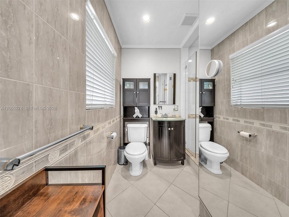 Activo con contrato: $799,000 (2 camas, 2 baños, 1329 Pies cuadrados)