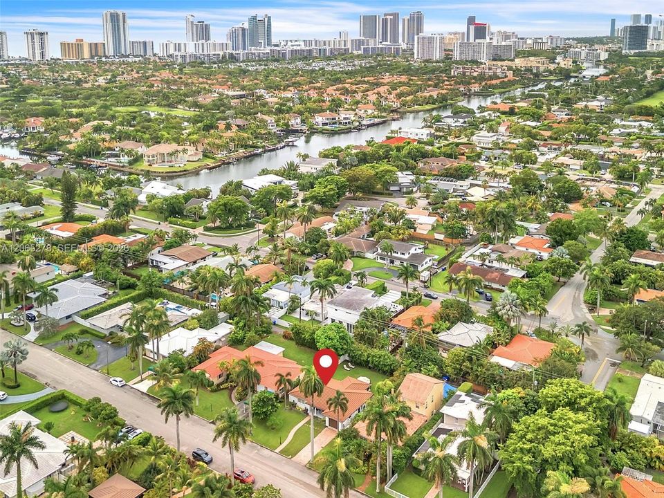 Activo con contrato: $799,000 (2 camas, 2 baños, 1329 Pies cuadrados)