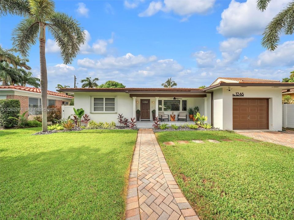 Activo con contrato: $799,000 (2 camas, 2 baños, 1329 Pies cuadrados)