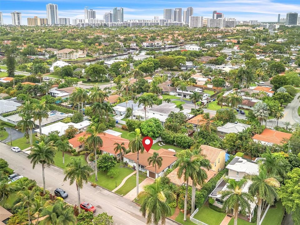 Activo con contrato: $799,000 (2 camas, 2 baños, 1329 Pies cuadrados)