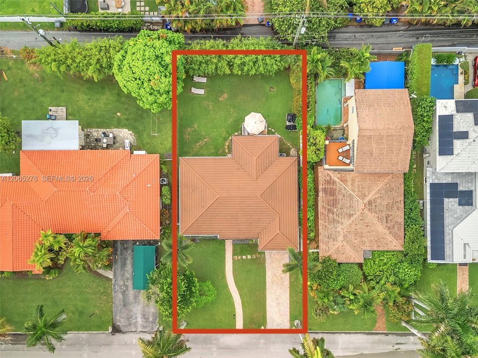 Activo con contrato: $799,000 (2 camas, 2 baños, 1329 Pies cuadrados)