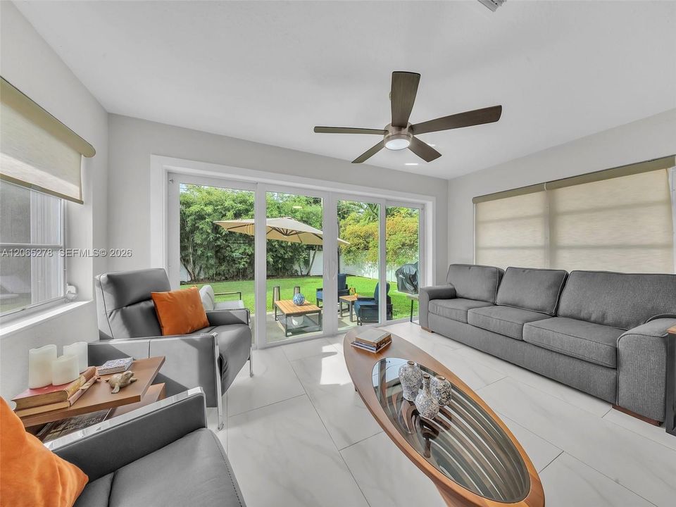 Activo con contrato: $799,000 (2 camas, 2 baños, 1329 Pies cuadrados)
