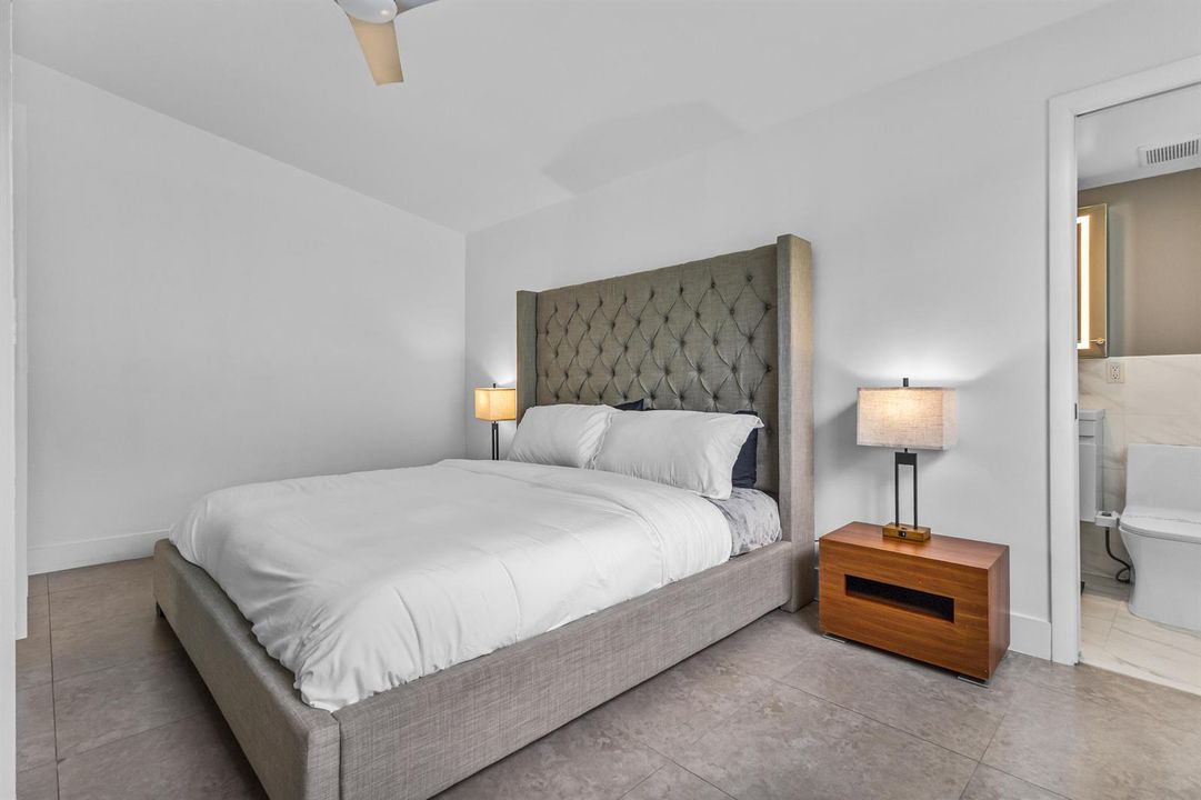02678 Marathon lane Master Bed.com6