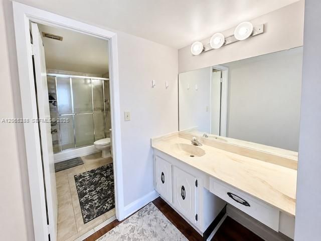 В аренду: $2,300 (2 спален, 2 ванн, 1400 Квадратных фут)