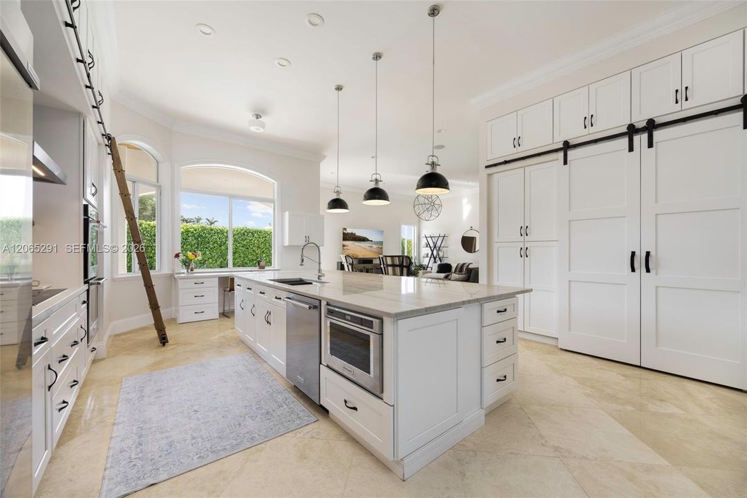 For Sale: $2,500,000 (4 beds, 3 baths, 3662 Square Feet)