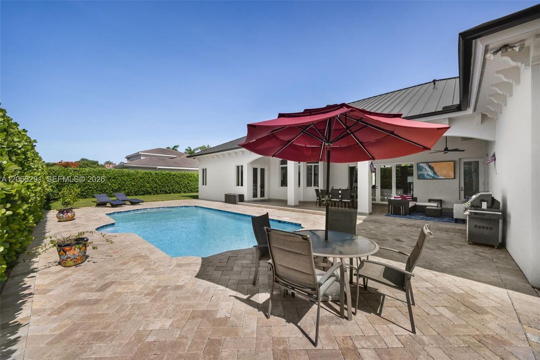 For Sale: $2,500,000 (4 beds, 3 baths, 3662 Square Feet)