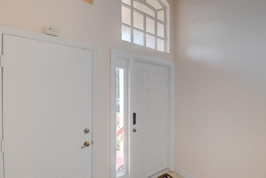 INTERIOR FOYER