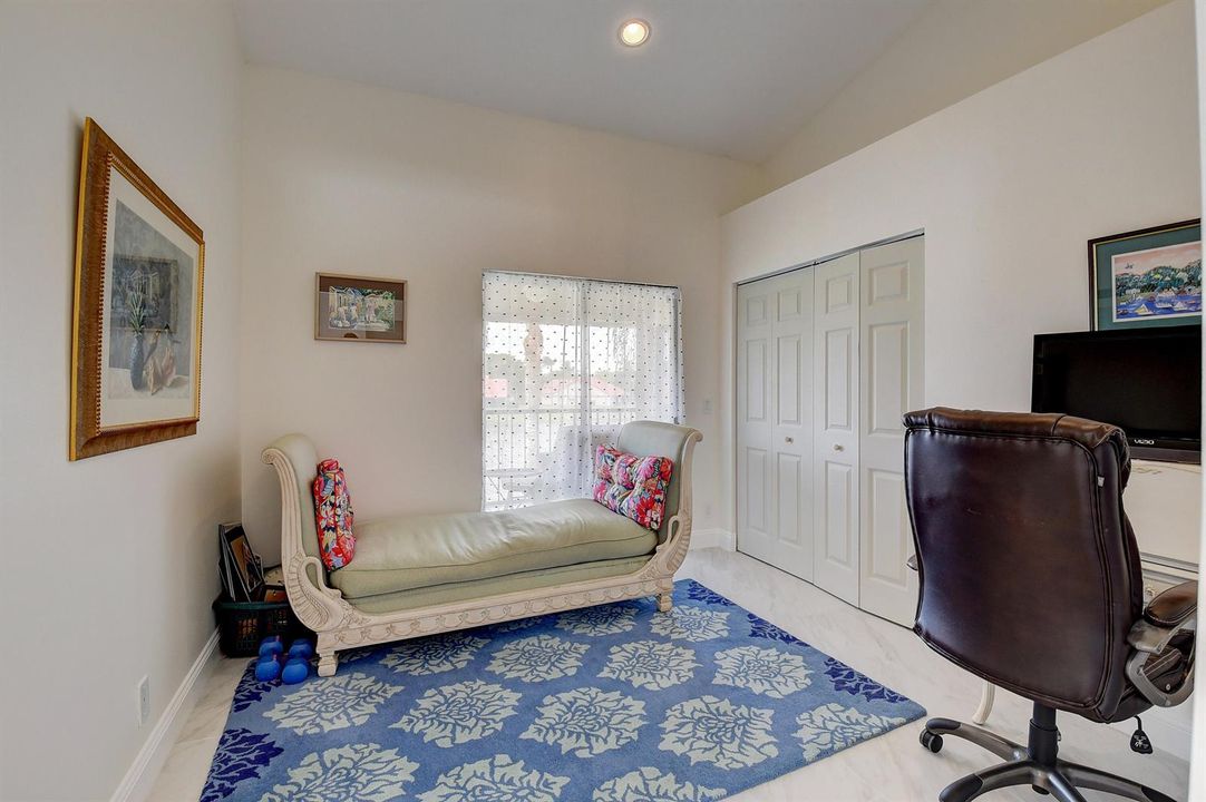 DEN OR 3RD BR