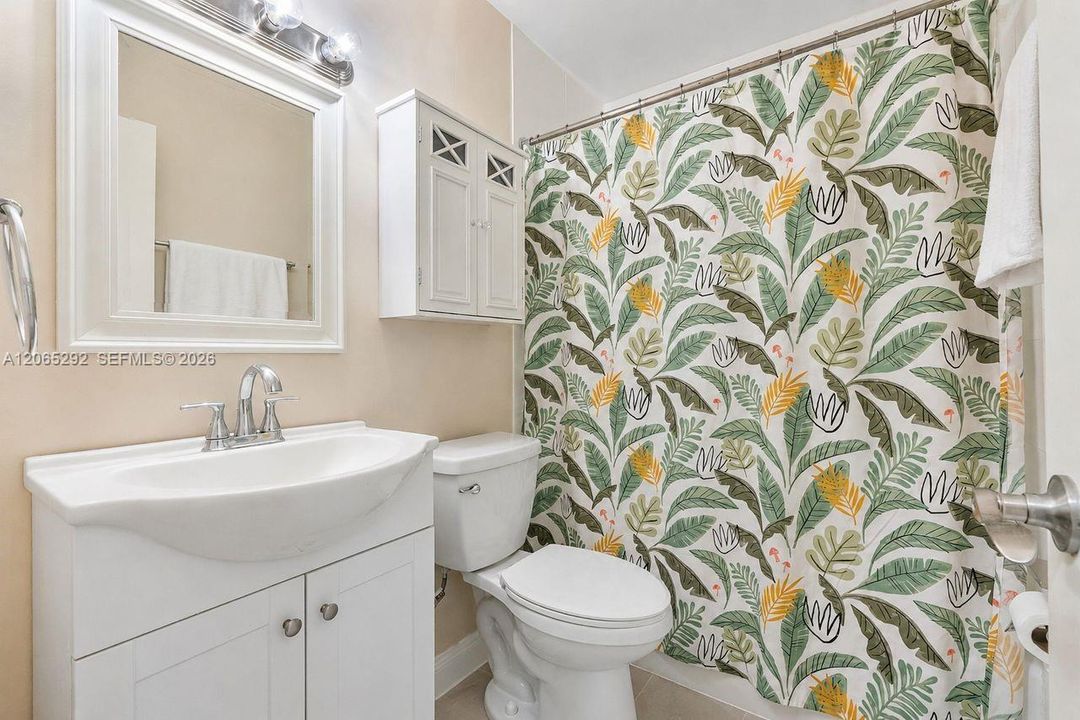 For Sale: $350,000 (3 beds, 2 baths, 1260 Square Feet)