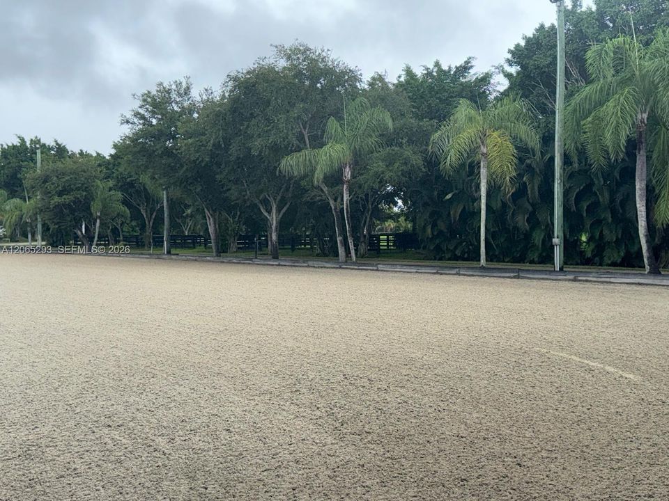 Recientemente alquilado: $225,000 (4 camas, 2 baños, 2292 Pies cuadrados)