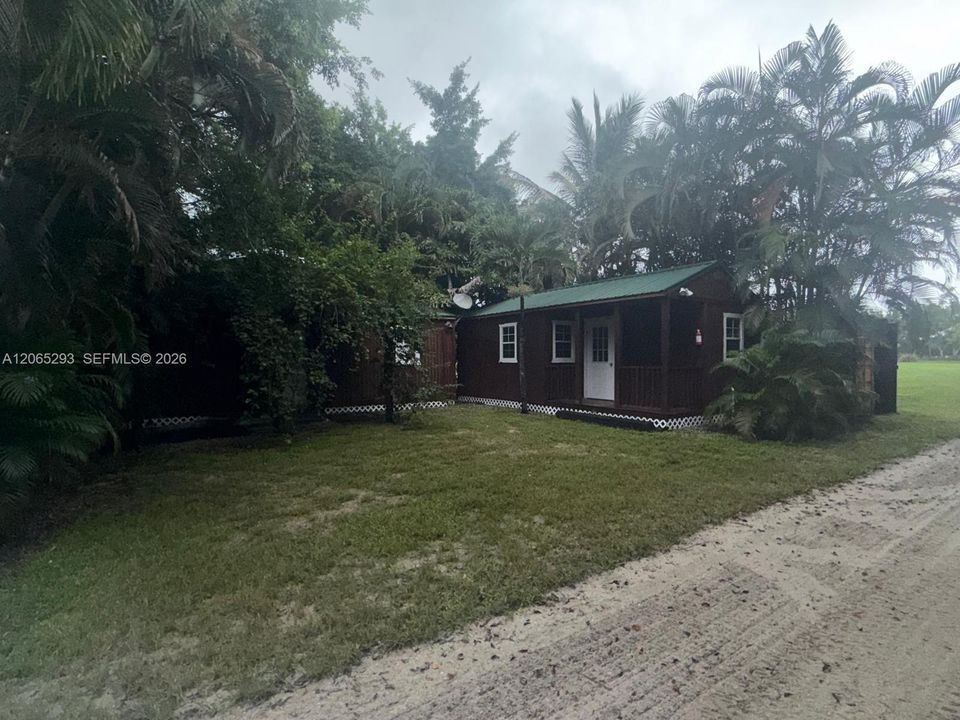 Recientemente alquilado: $225,000 (4 camas, 2 baños, 2292 Pies cuadrados)
