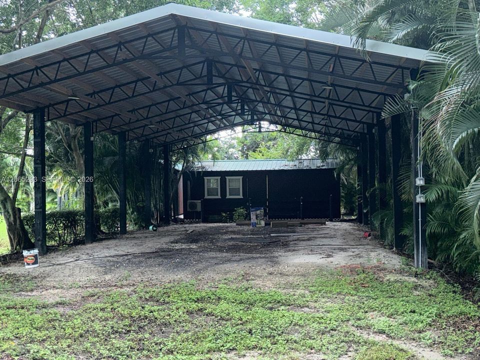 Recientemente alquilado: $225,000 (4 camas, 2 baños, 2292 Pies cuadrados)