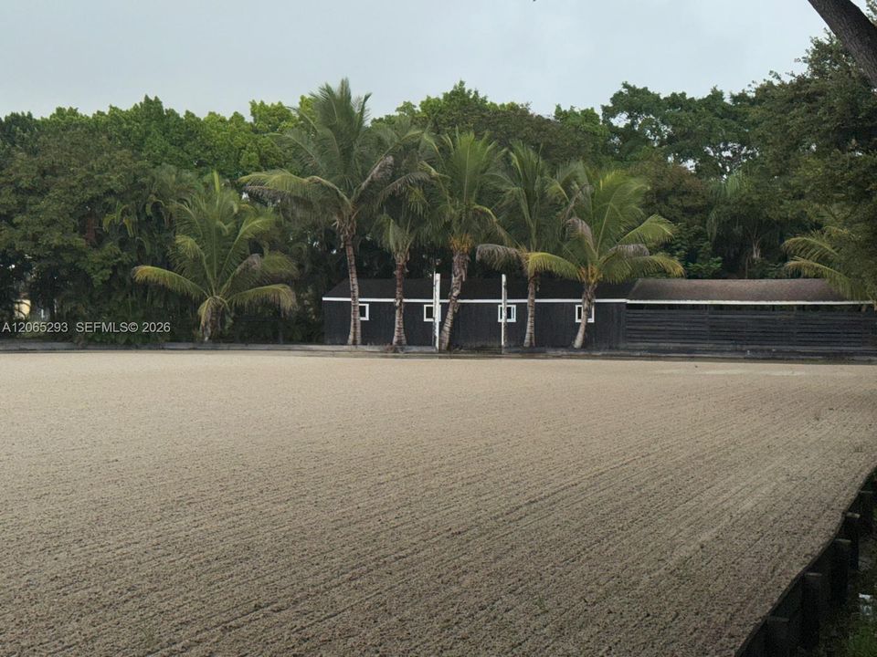 Recientemente alquilado: $225,000 (4 camas, 2 baños, 2292 Pies cuadrados)