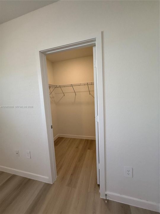 For Rent: $2,000 (3 beds, 3 baths, 1376 Square Feet)