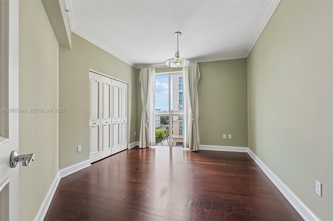 For Sale: $595,000 (3 beds, 2 baths, 1529 Square Feet)