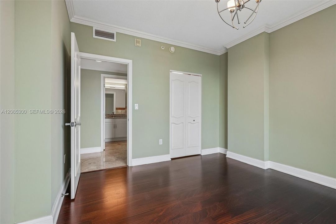 For Sale: $595,000 (3 beds, 2 baths, 1529 Square Feet)