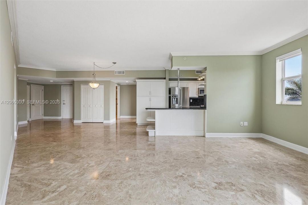 For Sale: $595,000 (3 beds, 2 baths, 1529 Square Feet)