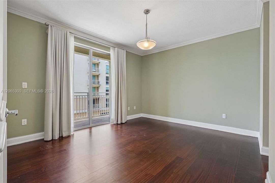 For Sale: $595,000 (3 beds, 2 baths, 1529 Square Feet)