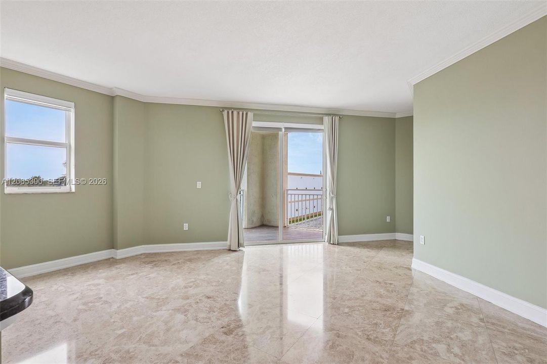 For Sale: $595,000 (3 beds, 2 baths, 1529 Square Feet)