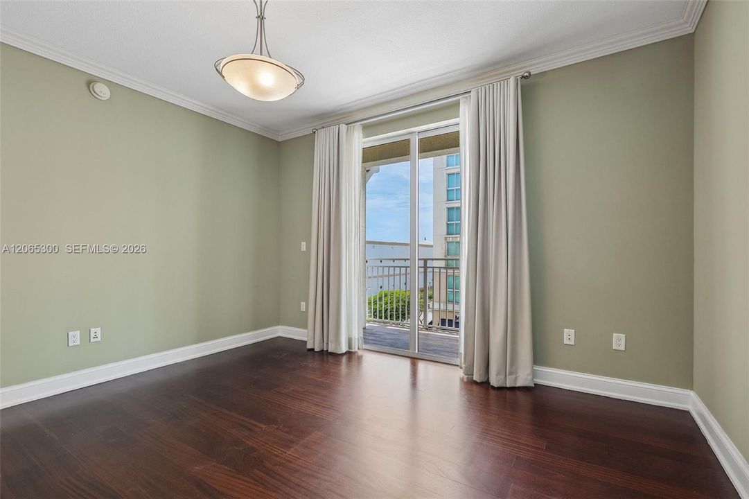 For Sale: $595,000 (3 beds, 2 baths, 1529 Square Feet)