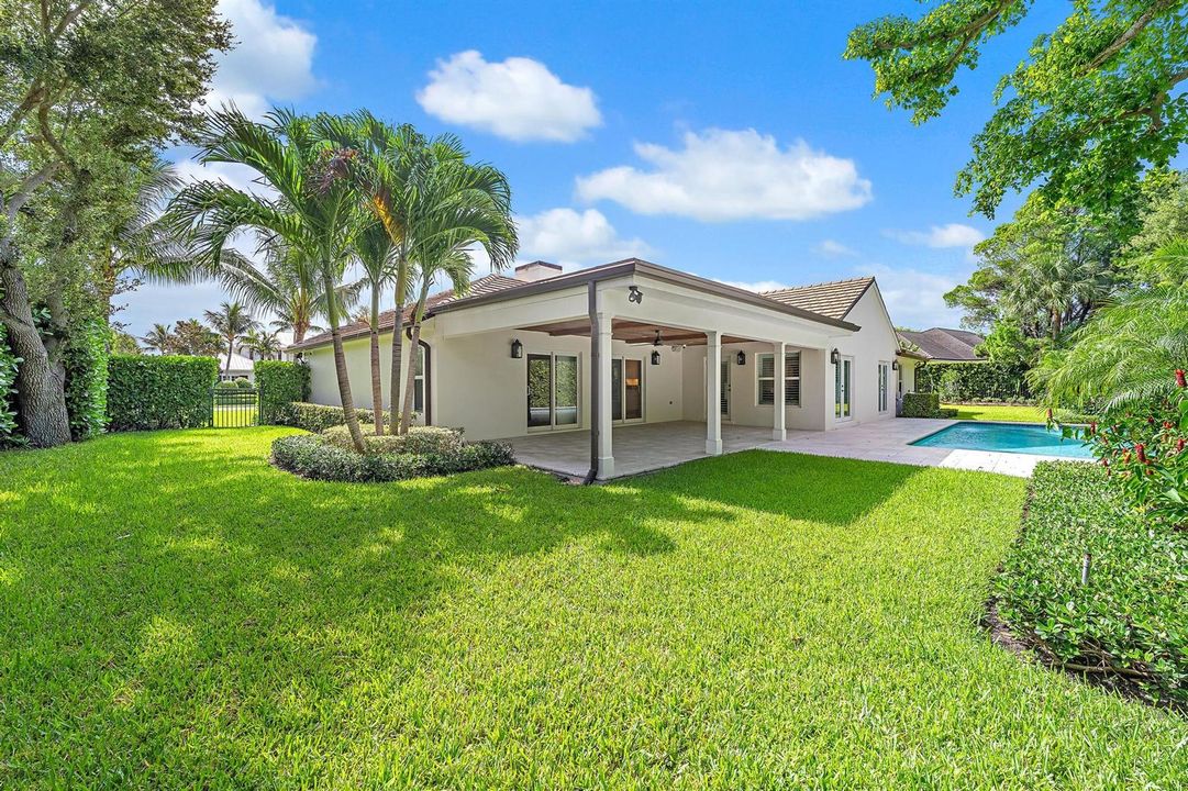 11785 Lake Shore Pl-26