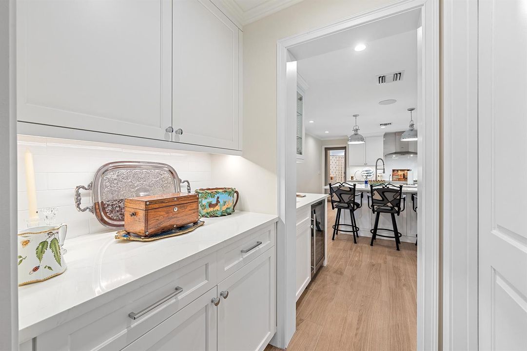 11785 Lake Shore Pl-5